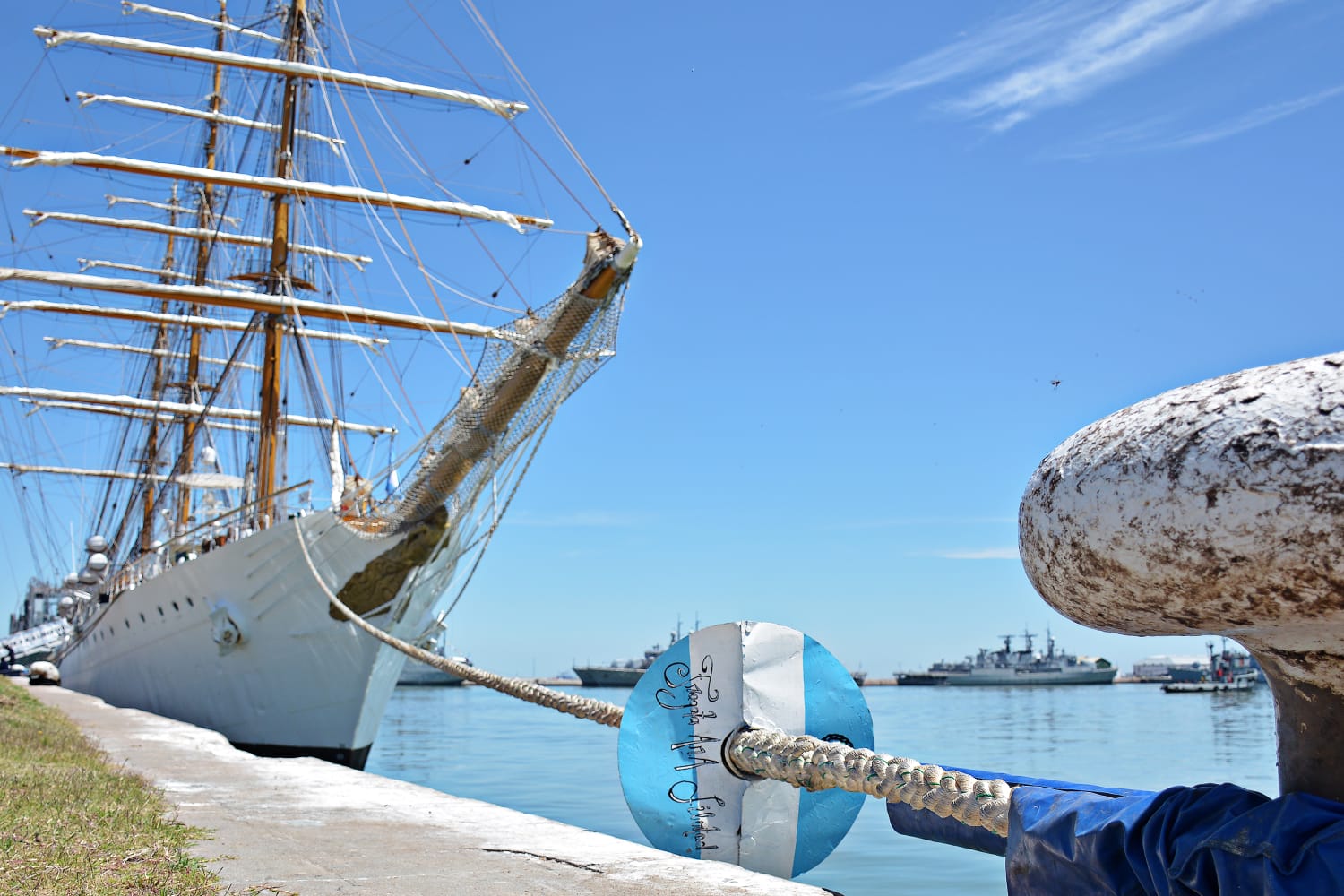 Fragata Libertad Puerto Belgrano