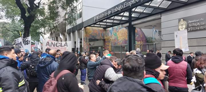 protesta puerto buenos aires terminal 5