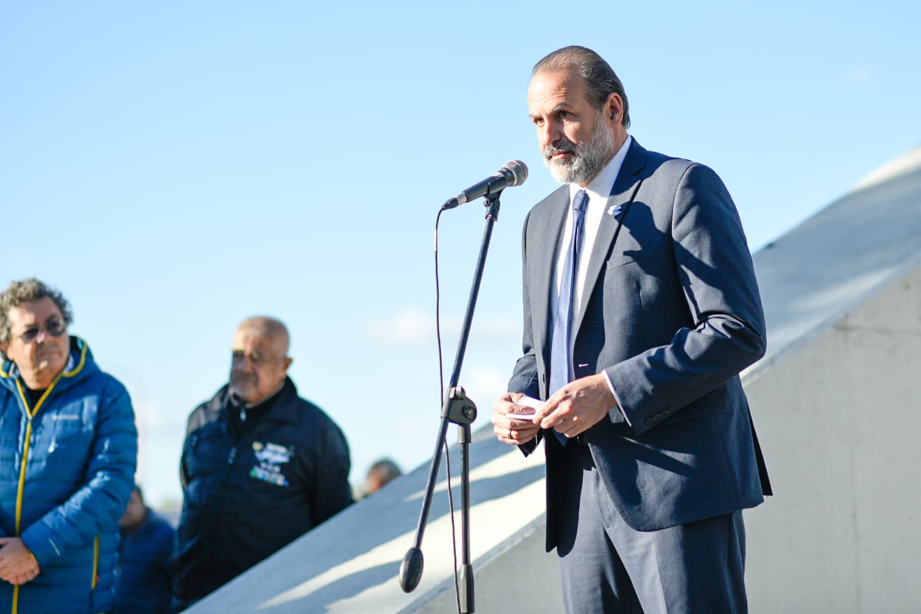 crucero belgrano homenaje puerto bahia