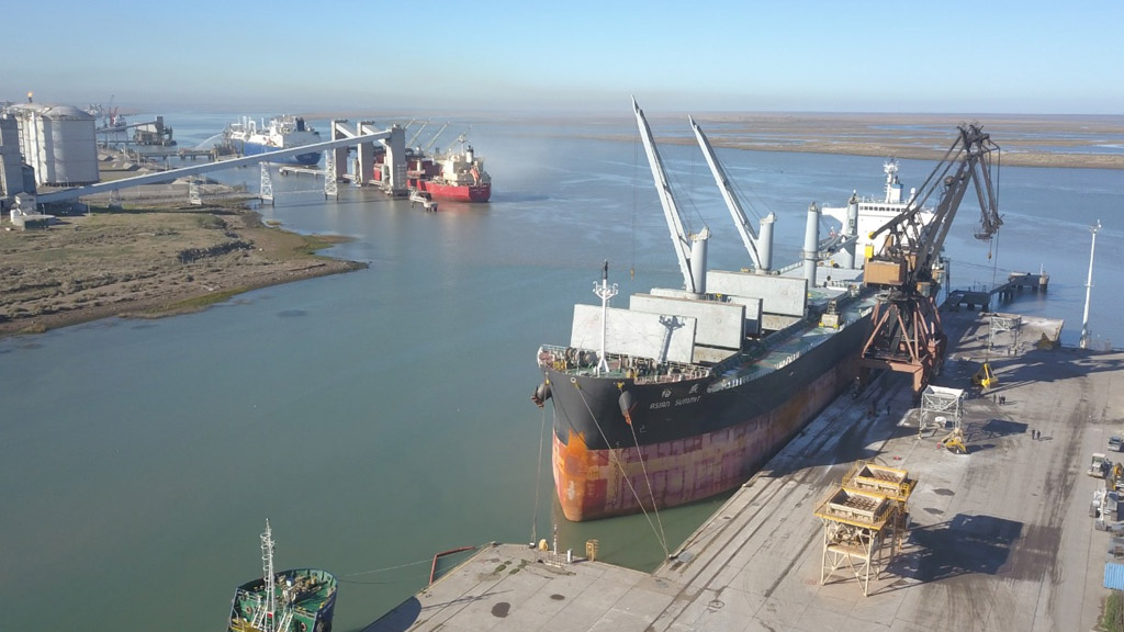 Cifras récord para el maíz en Bahía Blanca por la bajante del Paraná