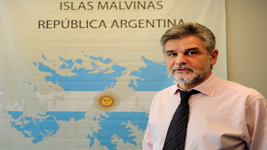 Filmus refutó con hechos históricos los dichos de Sarlo sobre Malvinas