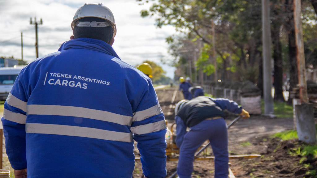 Invertirán más de $ 1,2 millones en mejoramientos de vías para los trenes de carga