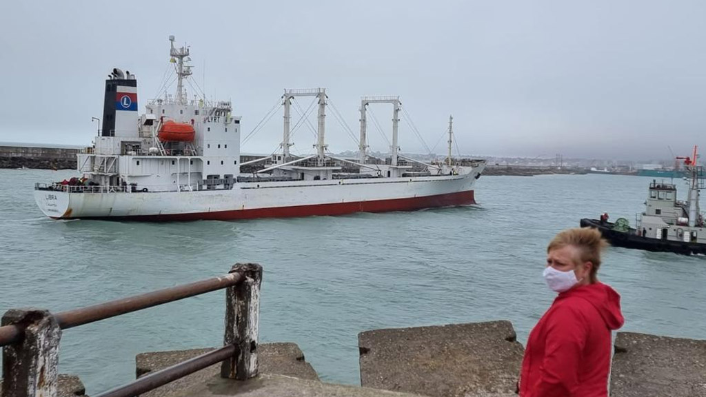 El reefer que cargó pescado en Mar del Plata dejó varios interrogantes y expectativas