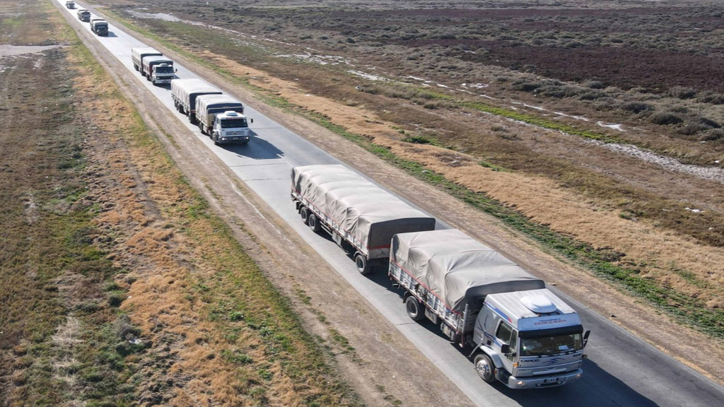 El gobierno busca afianzar la conexión entre los puertos de Rosario y Bahía Blanca