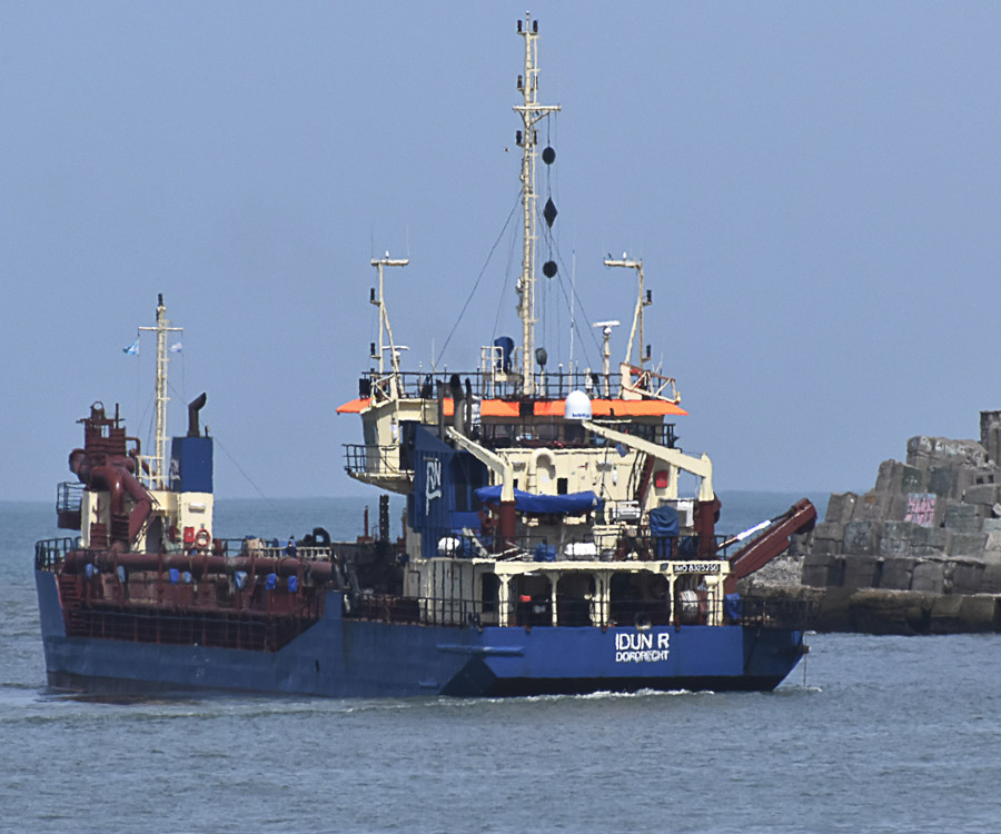 Ya se lleva ejecutado el 25 por ciento del dragado previsto en Mar del Plata