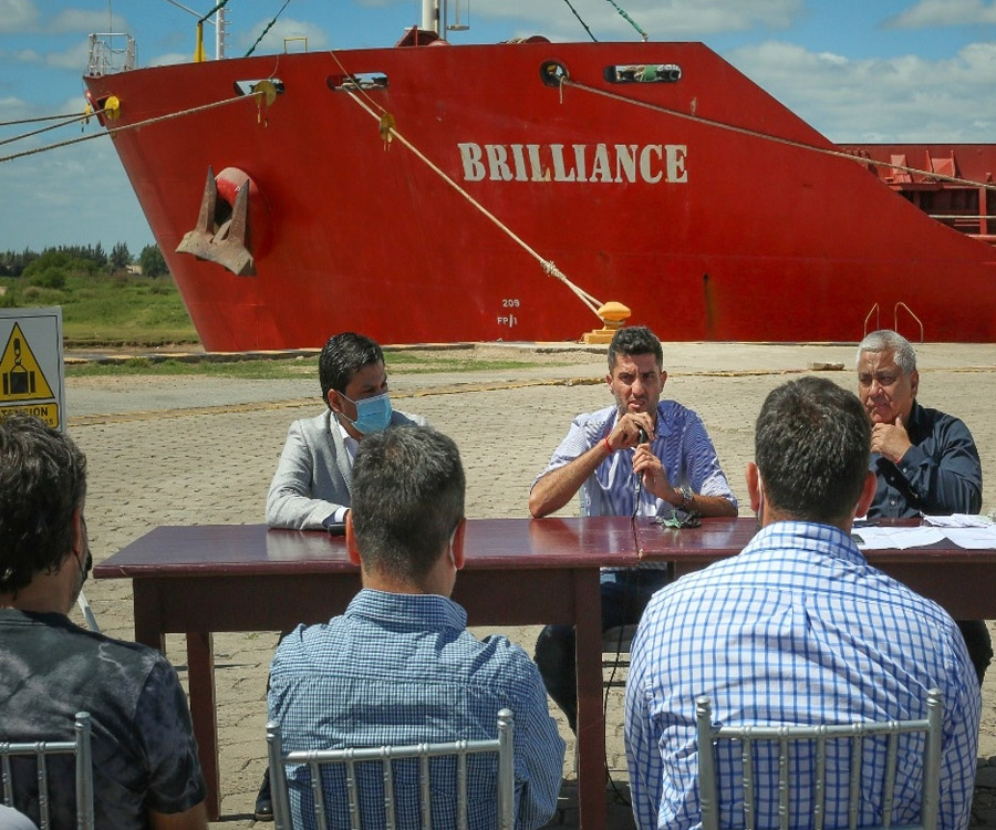 El puerto de San Pedro llama a licitación para recuperar el muelle cabecera