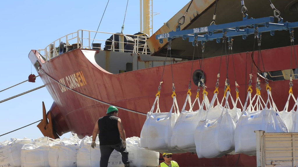 Crece la descarga de un insumo clave para Vaca Muerta en el puerto de Bahía Blanca