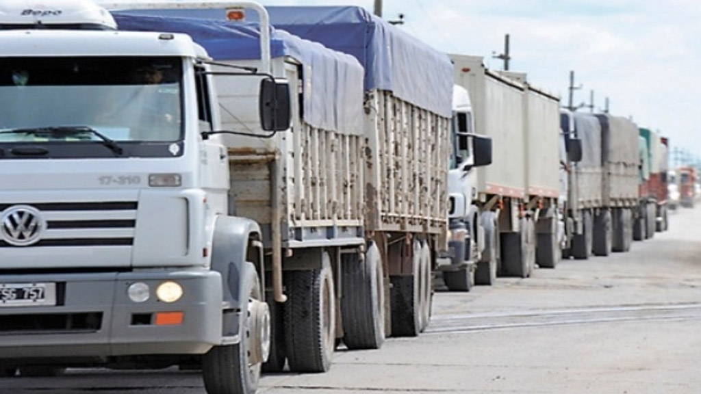 Reglamentan el aumento de 25% para el transporte de cereales y oleaginosas