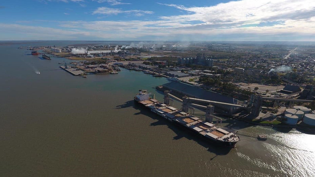 Bahía Blanca puede ser el Puerto Federal de aguas profundas que necesita la Argentina