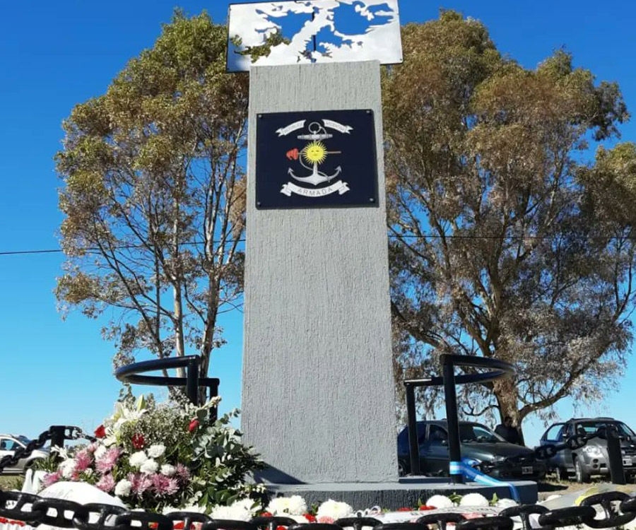 Puerto Rosales inauguró un monumento a los veteranos y caídos en la Guerra de Malvinas