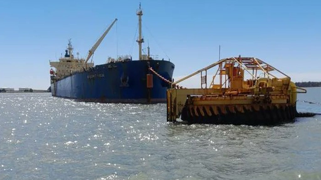 Muy buen primer trimestre para Puerto Rosales en movimiento de crudo