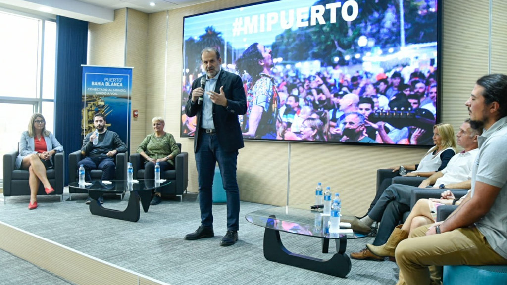 La estación marítima bahiense lanzó el programa de visitas “Mi Puerto”