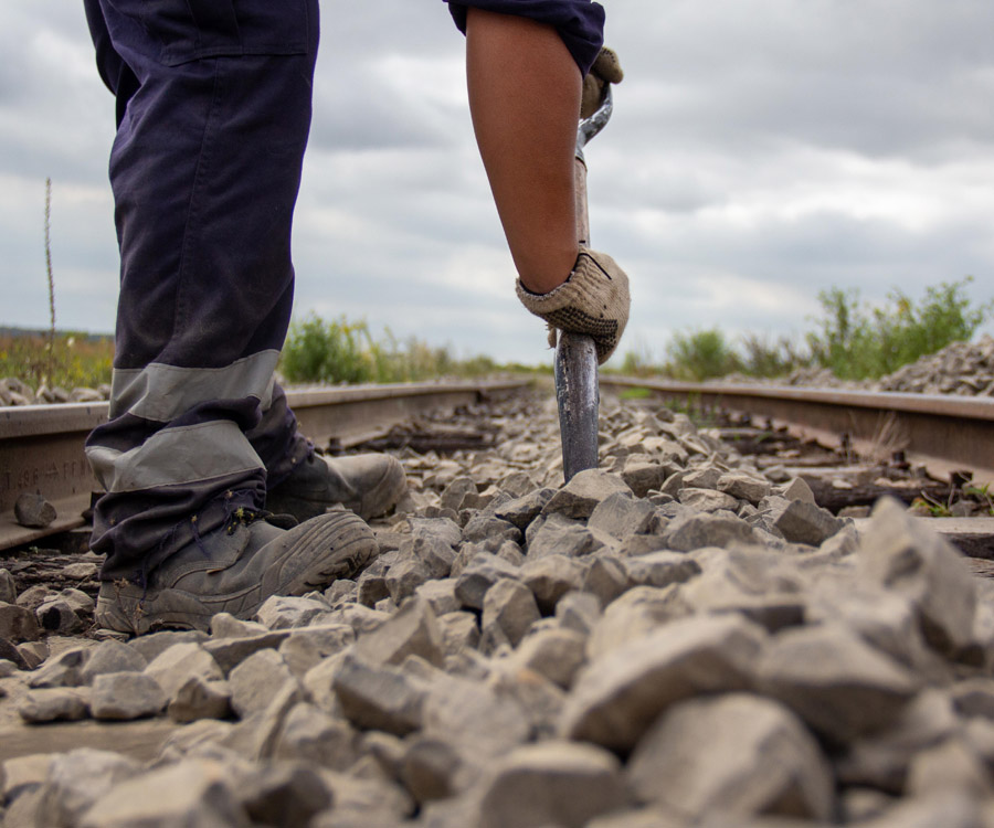 Capataz y catango, el cimiento del ferrocarril