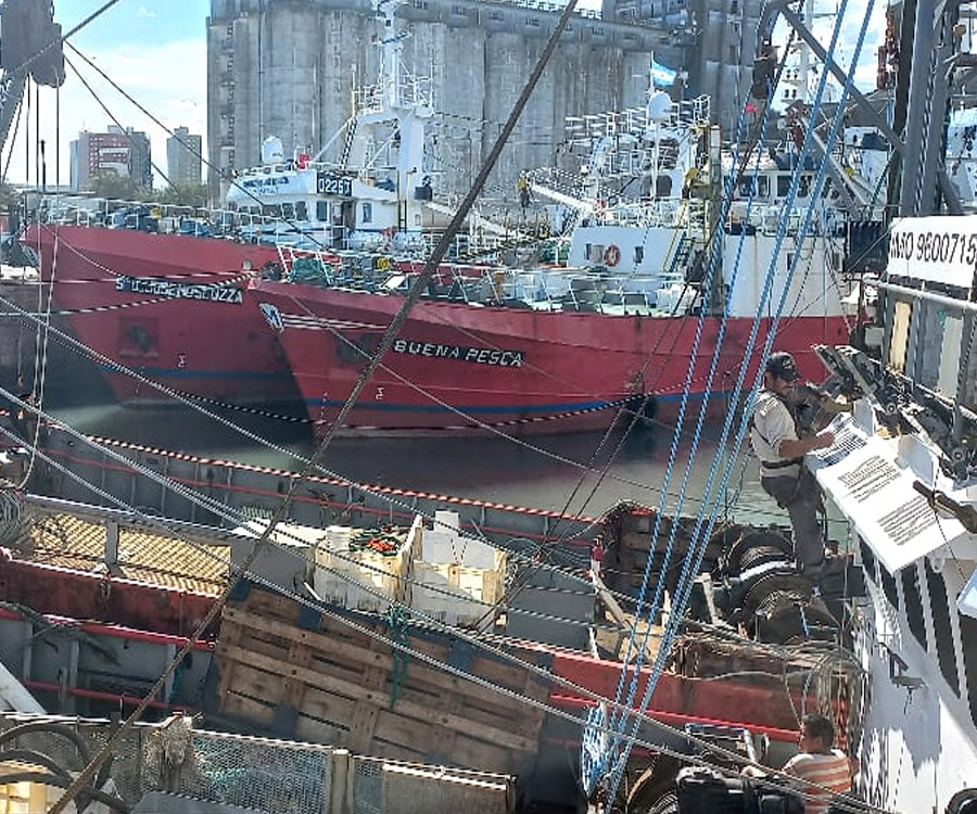 Un conflicto salarial paraliza a la flota fresquera de altura en Mar del Plata