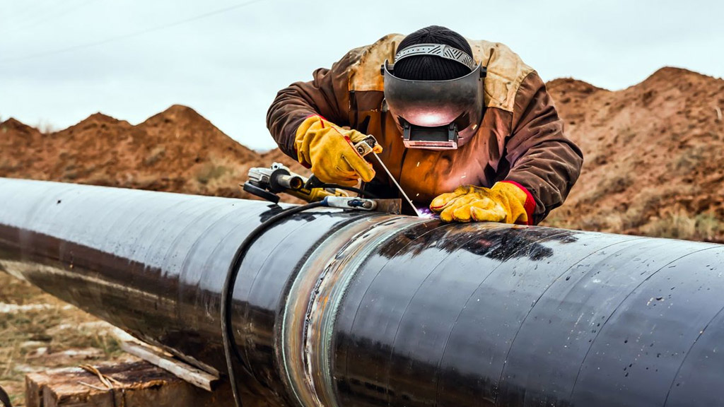 Nuevo paso para el gasoducto desde Vaca Muerta: adjudicaron la provisión de los caños