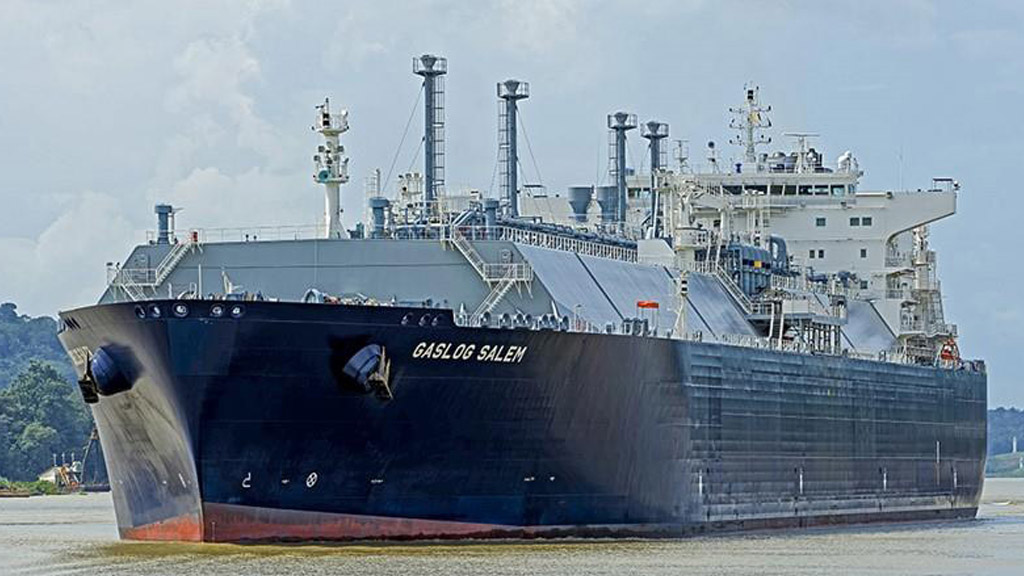 El Exemplar espera al Gaslog Salem para iniciar la regasificación en el puerto de Bahía Blanca