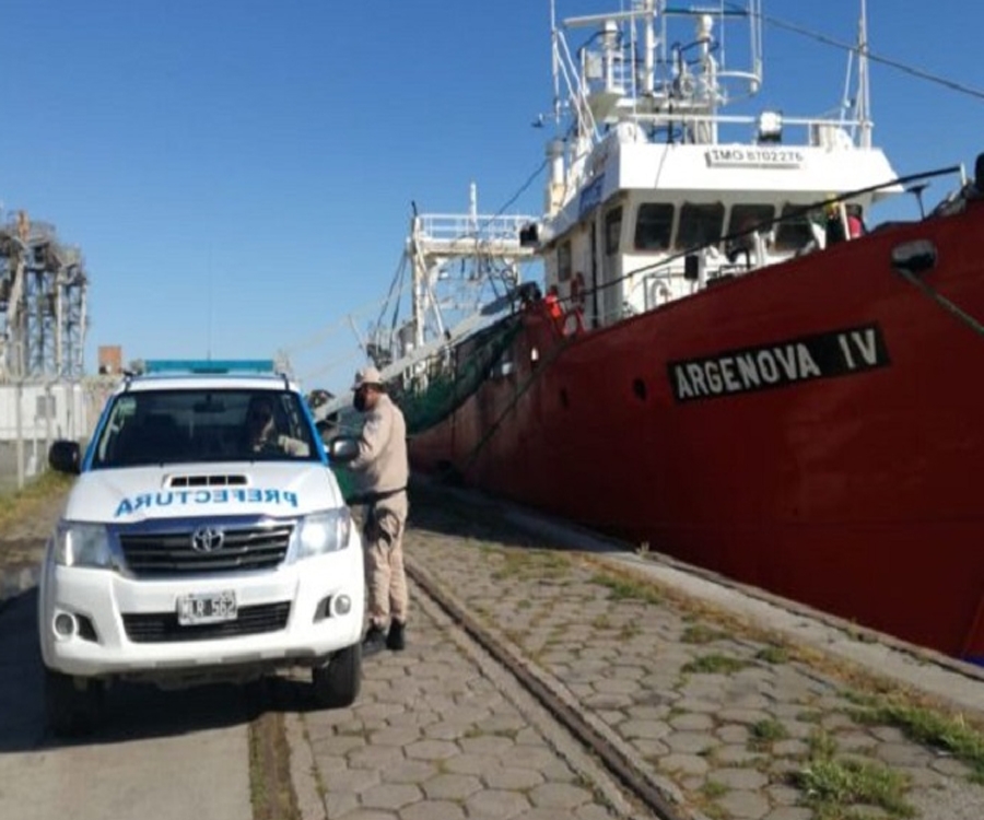 Casos de coronavirus: el pesquero "Argenova IV" dejó el puerto de Bahía Blanca