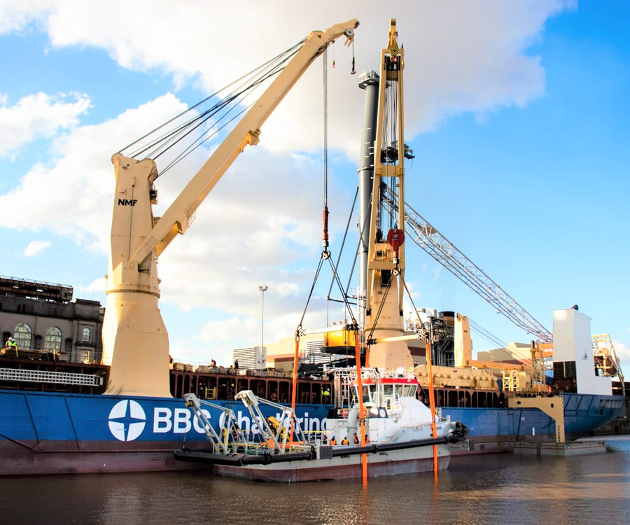 La draga Pancho arribó al Muelle Público del Puerto Buenos Aires