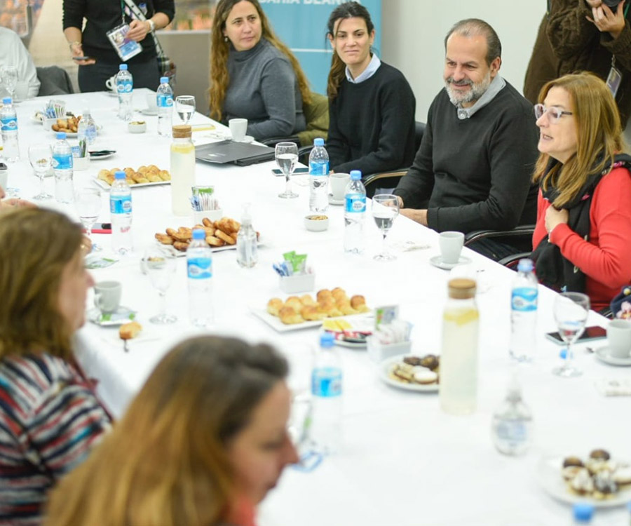 Nutrida jornada de trabajo de la ministra Estela Díaz en el puerto de Bahía Blanca