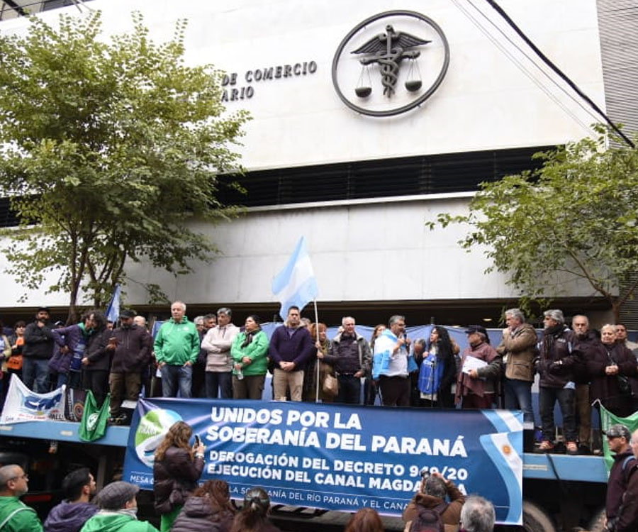 Caravana Federal y acto en Rosario por el río Paraná y el canal Magdalena