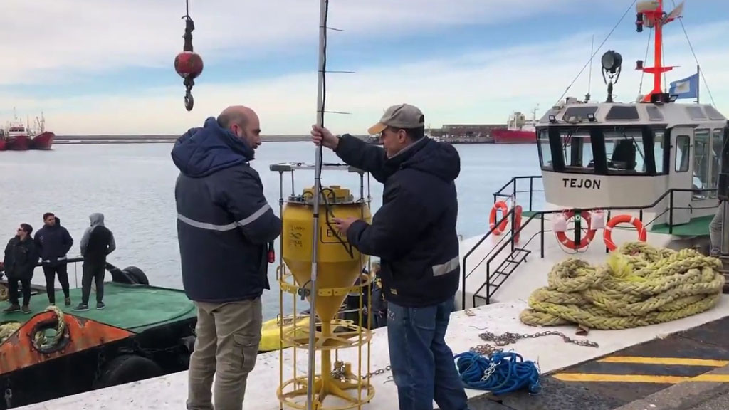 Instalaron una boya de monitoreo ambiental en la zona del puerto de Mar del Plata