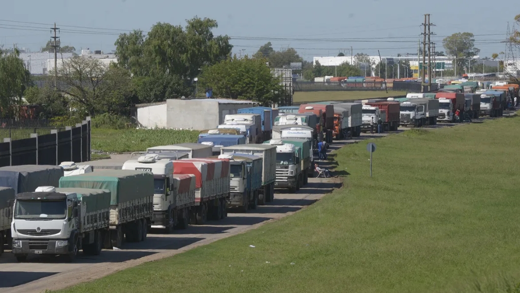 Acordaron un aumento del 25 por ciento en la Tarifa de Referencia en el transporte de carga