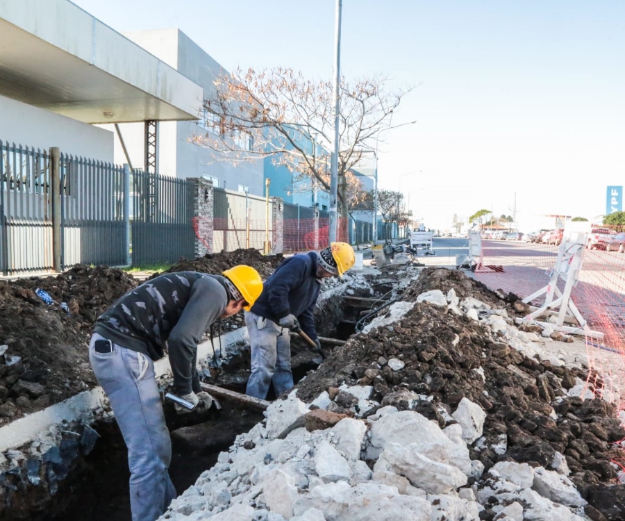 Obras de la red cloacal para el área comercial y de servicios del Puerto de Mar del Plata