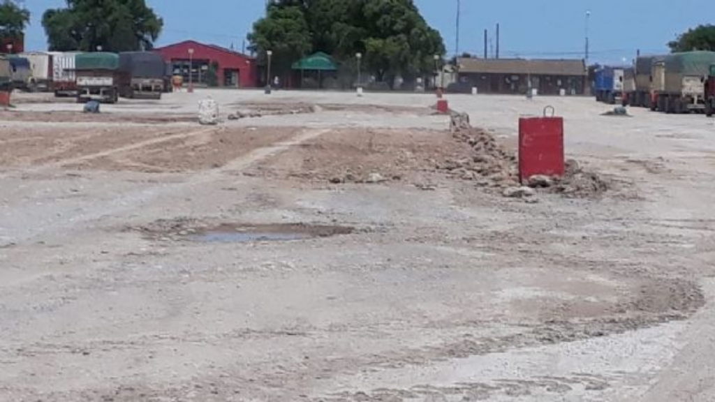 Remodelarán la playa de estacionamiento para camiones en Puerto Quequén