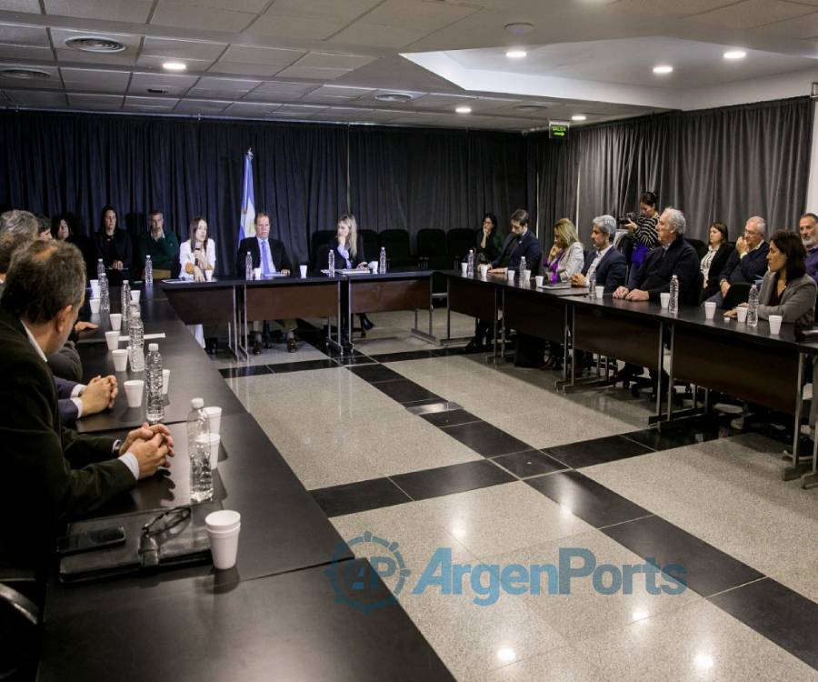 Presentaron la disposición que agilizará la habilitación de puertos