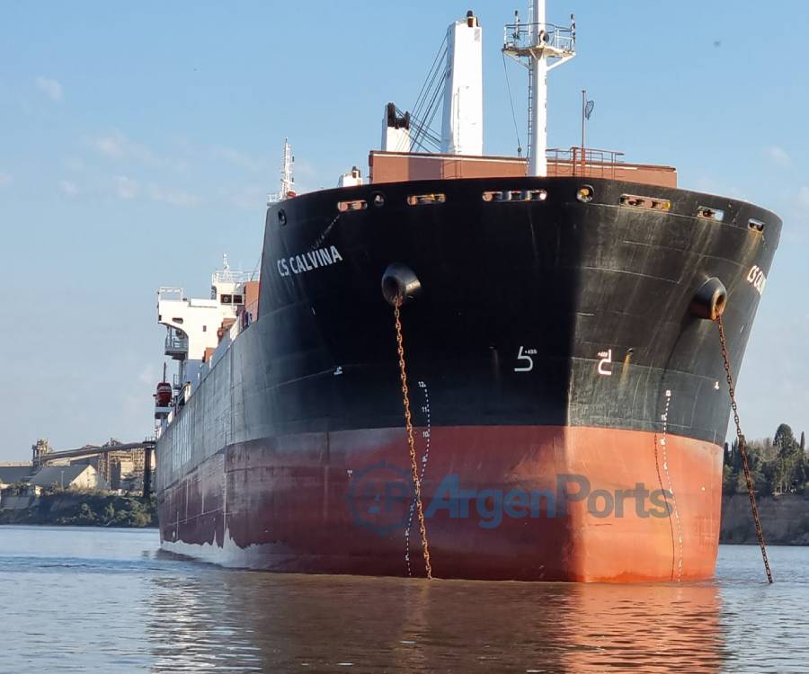 “El río está mejor y los barcos van saliendo con el calado normal de la Hidrovía”