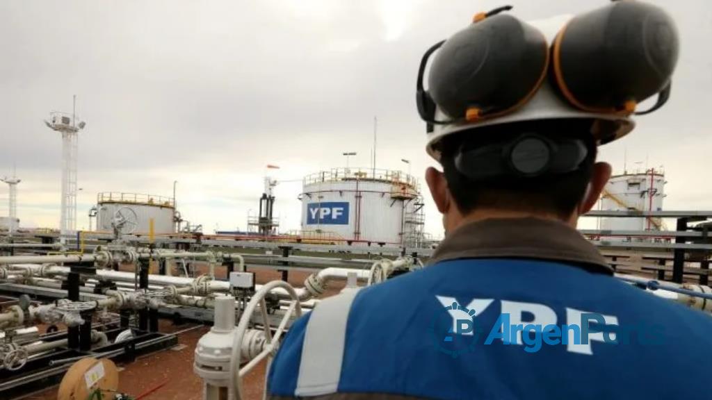 YPF proyecta invertir un 25% más que este año durante 2023