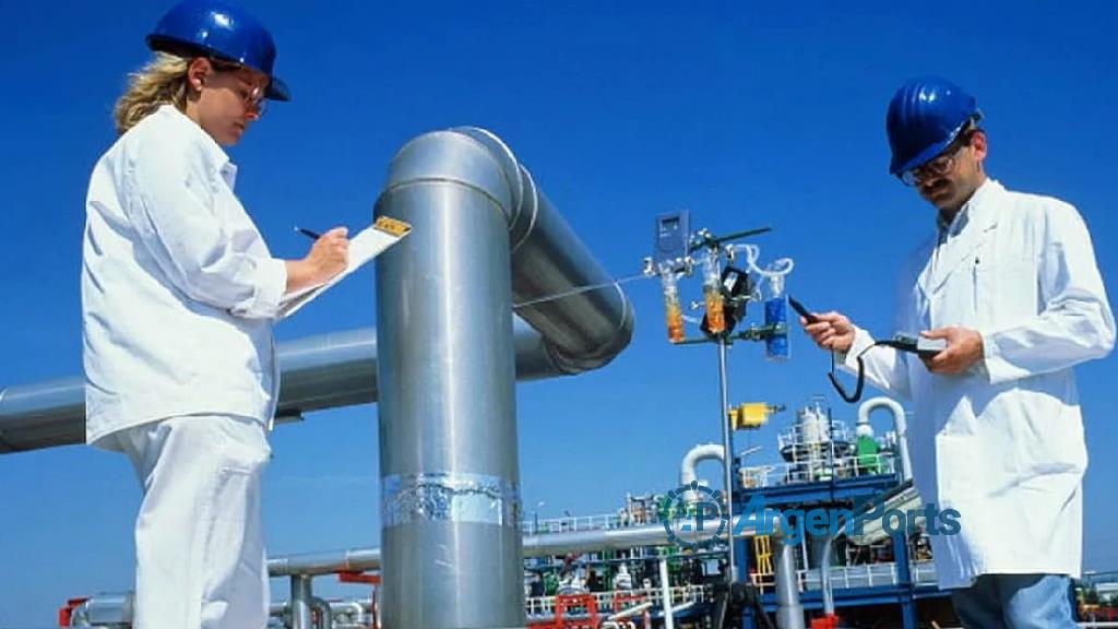 La producción química y petroquímica creció en julio un 25% interanual