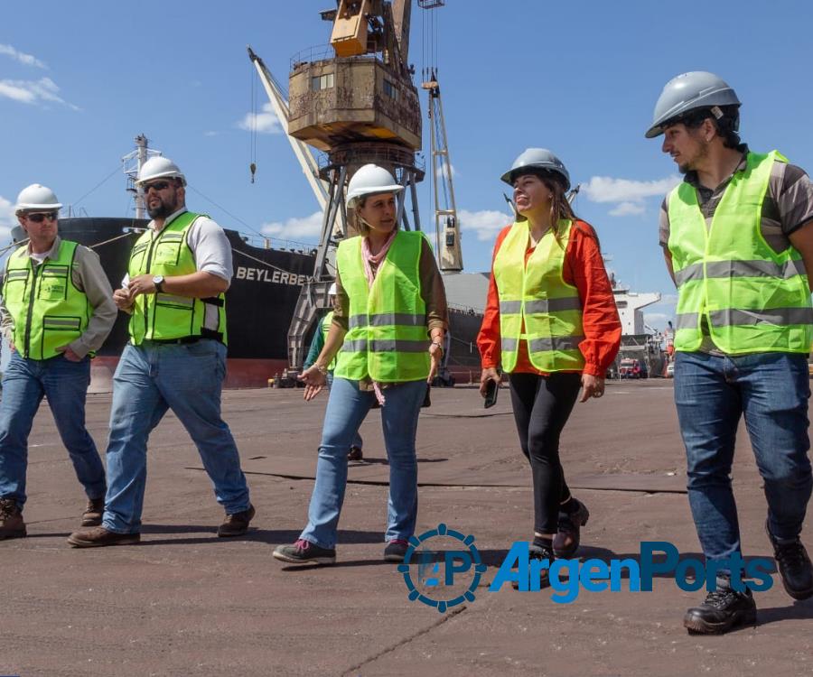 Reunión entre autoridades del Puerto de San Nicolás y el ministerio de Ambiente bonaerense