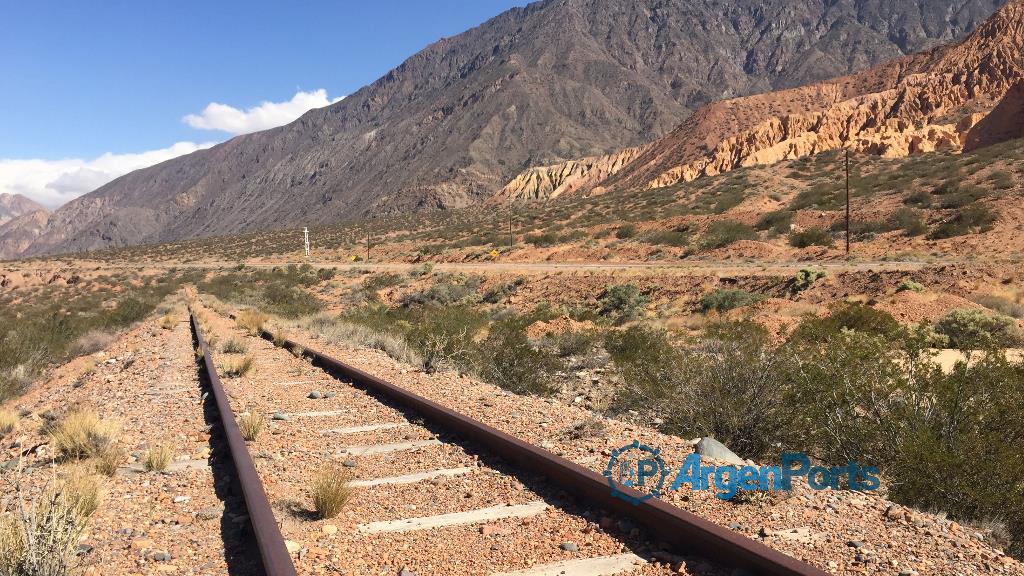 Evalúan el regreso de los trenes de carga entre Mendoza y Chile