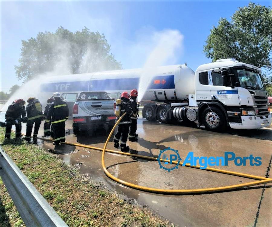 En fotos: simulacro de accidente en el puerto de Dock Sud