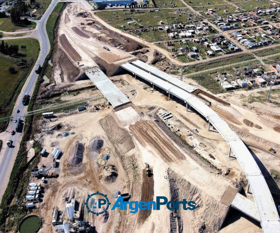 Avanzan dos autopistas que mejorarán el flujo de cargas hacia el puerto de Bahía Blanca