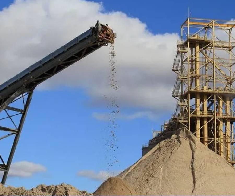 Clausuraron la planta de lavado de la arenera Cristamine, en Ibicuy