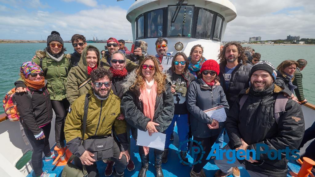 Mar del Plata: Entregaron certificados a observadores de fauna marina