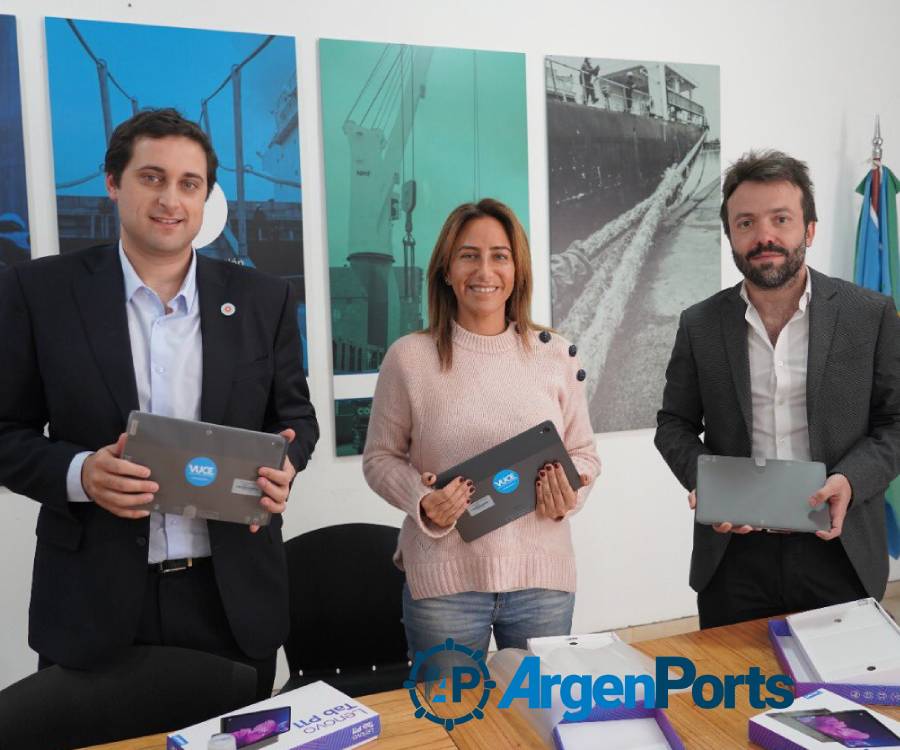 Convenio para desarrollar la digitalización portuaria en Dock Sud