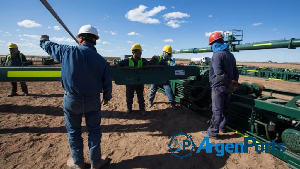 Gasoducto Kirchner: gran movimiento de equipos y contrato de trabajadores