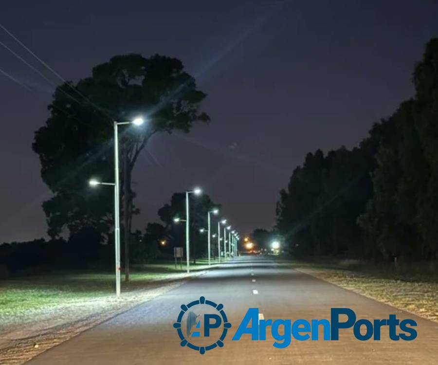 Puerto Rosales concretó una nueva obra de iluminación