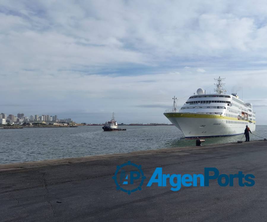 Con 260 pasajeros, el crucero Hamburg amarró en el puerto de Mar del Plata