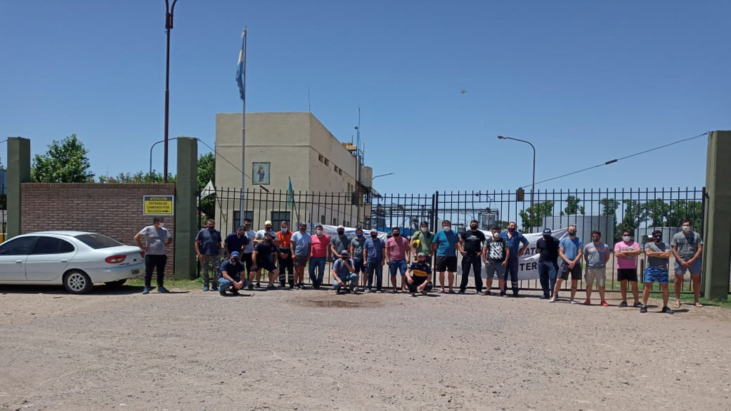 Crece la preocupación en el sector agroindustrial por el paro en los puertos