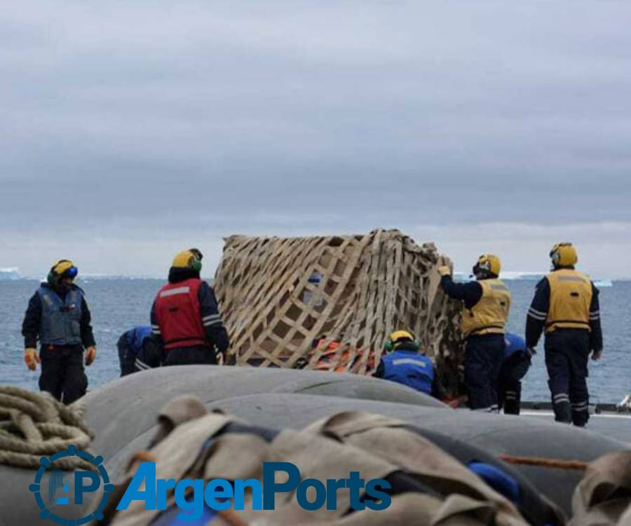 El rompehielos ARA “Almirante Irízar” reabasteció Marambio