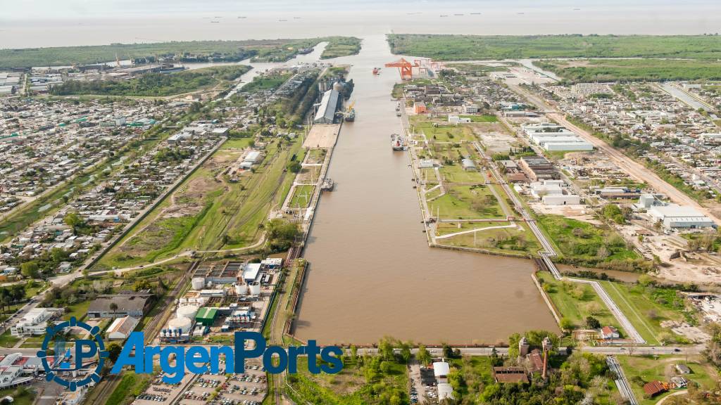 Lojo destacó las obras que mejorarán la logística portuaria en La Plata