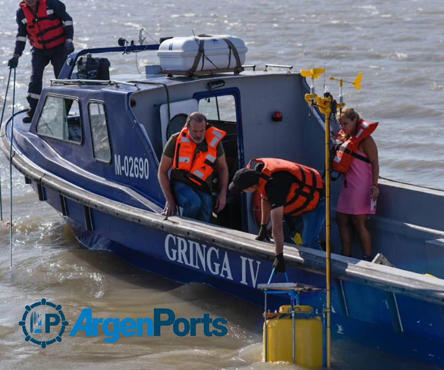 El puerto de Bahía Blanca sumó una nueva boya de monitoreo ambiental