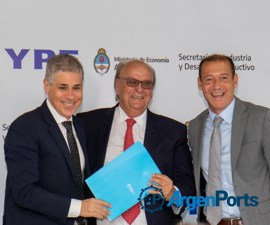 El gobierno e YPF lanzaron medidas para la industrialización de la cadena del petróleo y gas