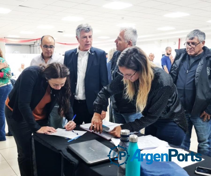 La audiencia pública respaldó el futuro puerto a construirse en Río Grande