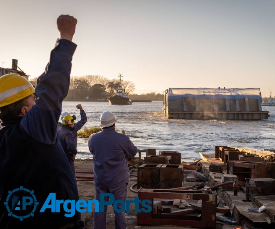 Botaron en el Astillero Río Santiago una compuerta para un dique de Puerto Belgrano