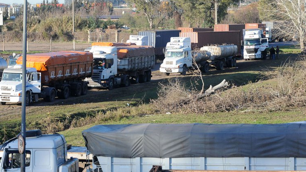 Se agrava la inactividad en varios puertos por el paro de transportistas autoconvocados